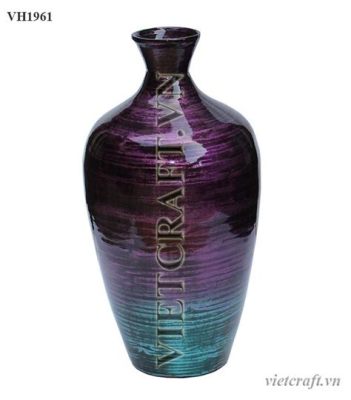 Lacquered Bamboo Vase: Exploring Tranquility and Timeless Elegance through Ancient Vietnamese Craftsmanship!